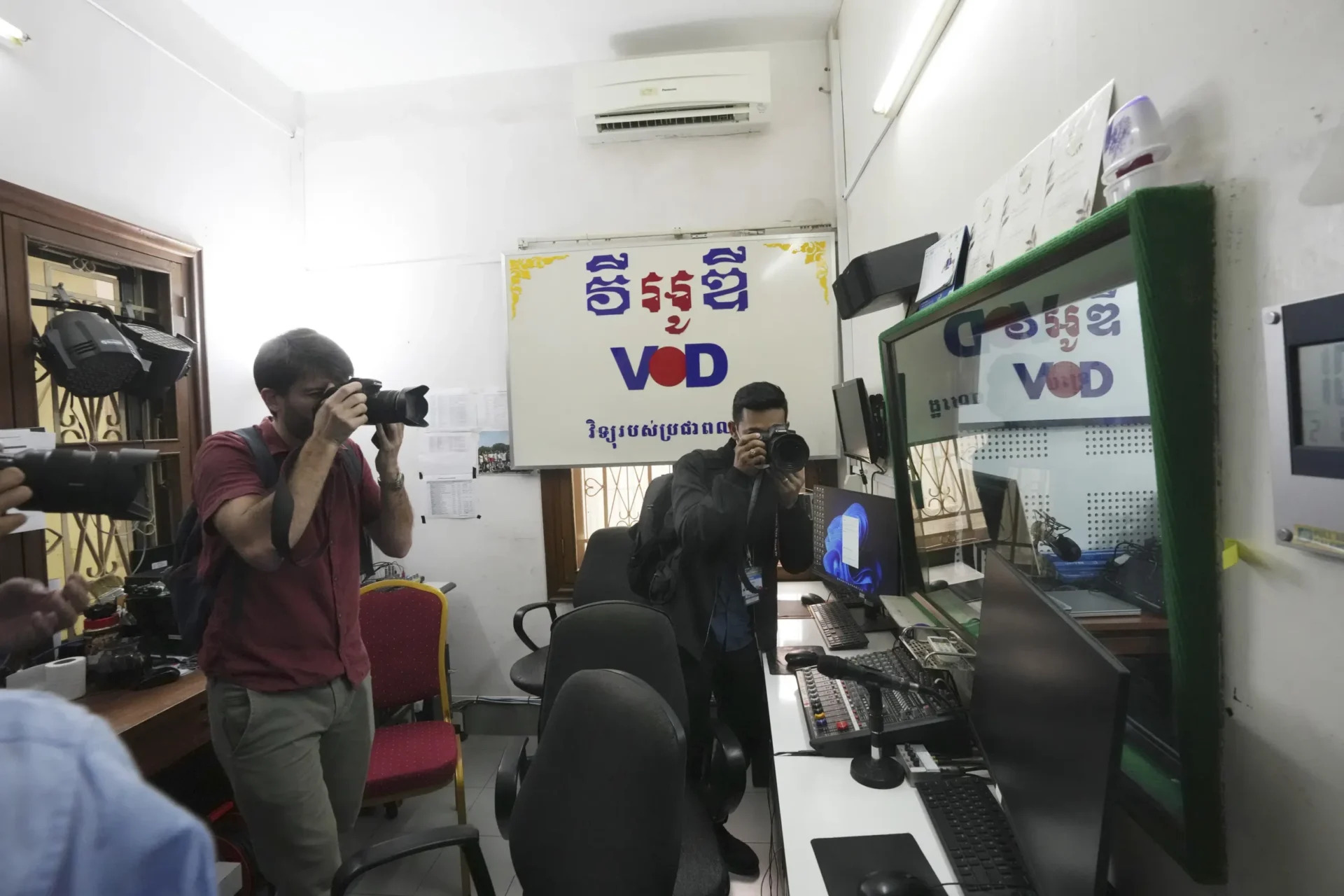 La estación de radio independiente de Camboya VoD cierra por orden del primer ministro