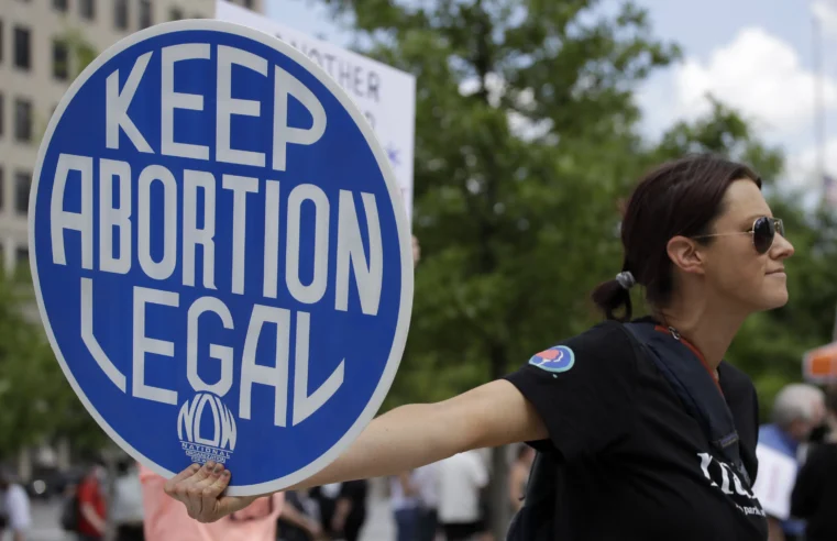 Legisladores: Tennessee AG tiene preocupaciones legales sobre la prohibición del aborto
