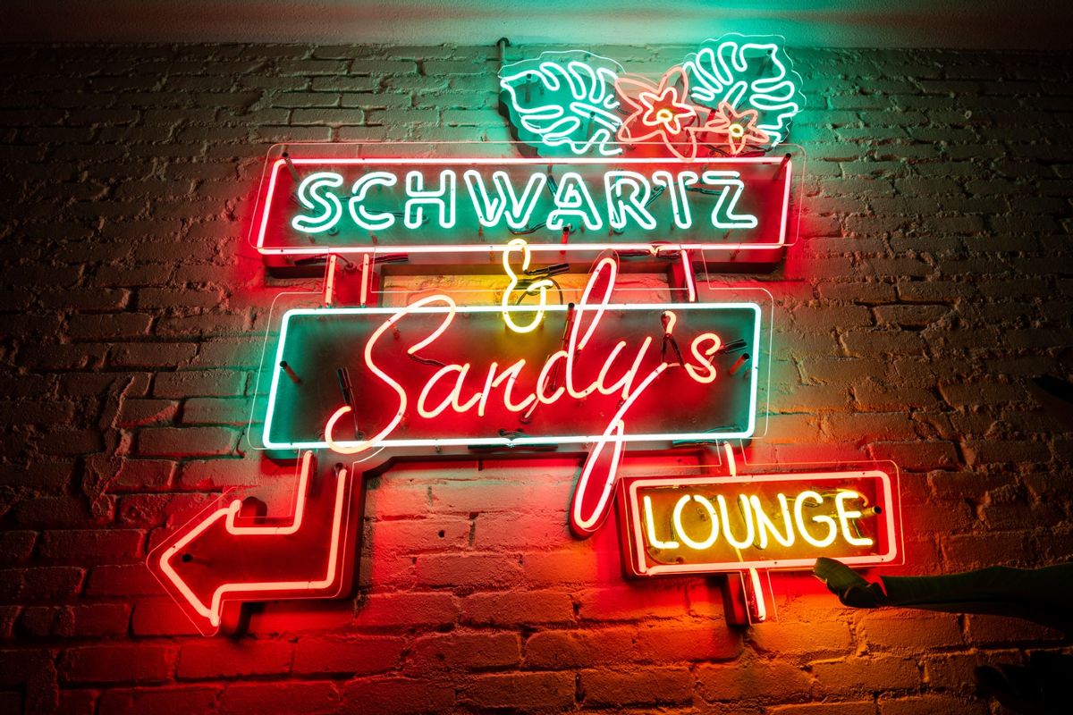 No cagues donde comes: en medio del escándalo de las “Reglas de Vanderpump”, Schwartz & Sandy’s recibe una vieja lección