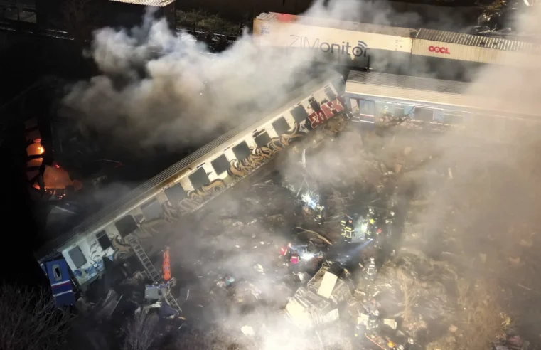 Choque de trenes en Grecia: 32 muertos y al menos 85 heridos