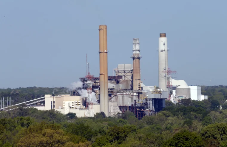 La EPA propone límites más estrictos sobre la contaminación del agua de las plantas de carbón