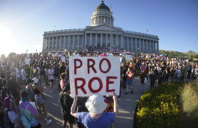 Legisladores de Utah avanzan prohibición de clínicas de aborto por protestas