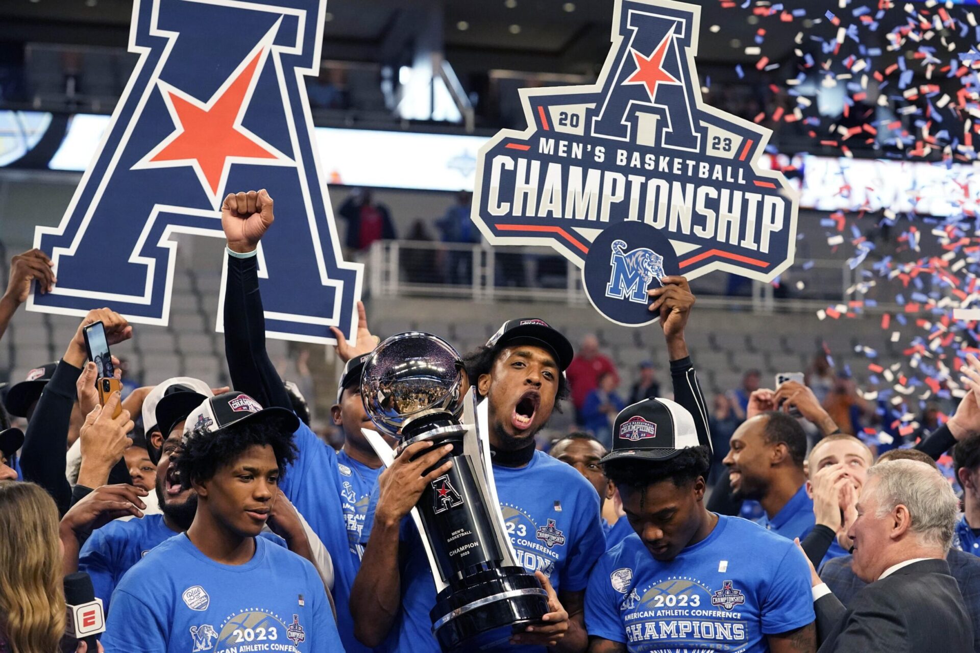 Memphis vence al nº 1 Houston; Hardaway vuelve al torneo de la NCAA