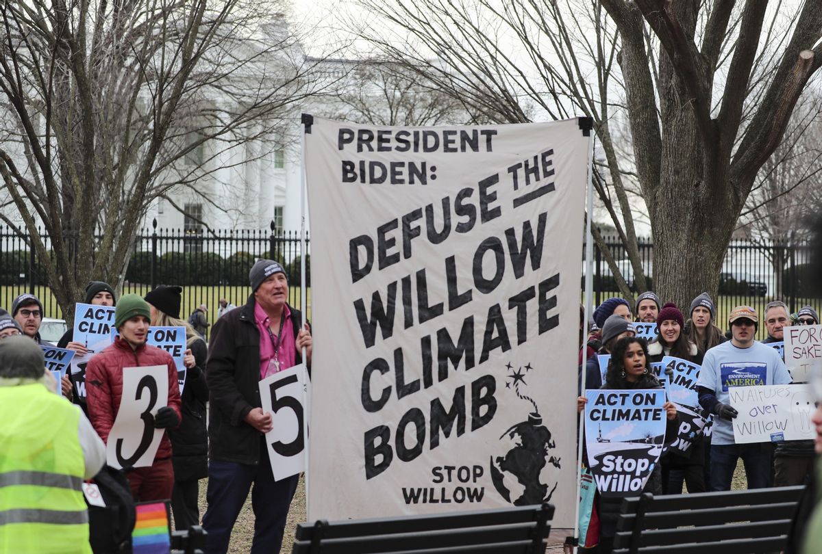“Otra gran decepción climática”: Biden criticado por la aprobación de un proyecto petrolero