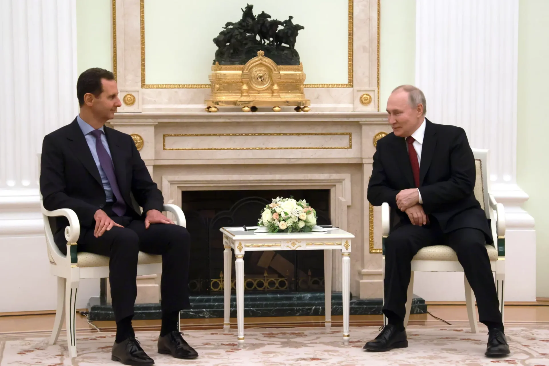 Putin y Assad discuten reconstrucción de Siria y asuntos regionales
