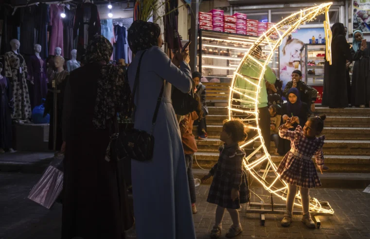 Ramadán comienza en Medio Oriente en medio de altos costos y esperanzas de paz