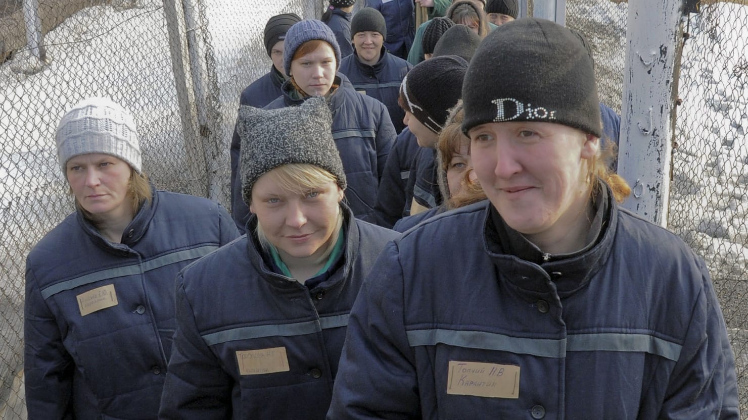 Rusia recurre a mujeres prisioneras para reforzar sus fuerzas tras las enormes pérdidas sufridas, según Ucrania