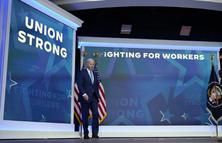 ¿Pro-laboral?  Biden pretende demostrarlo con el personal sindicalizado de 2024
