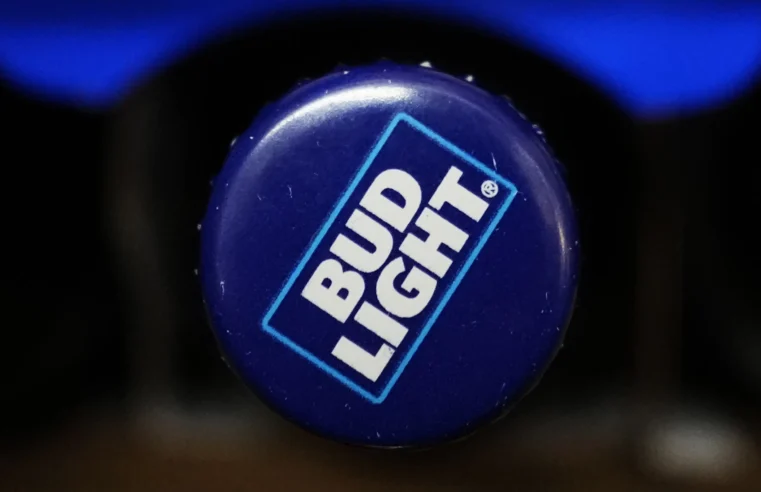 Bud Light falla, pero los expertos dicen que los anuncios inclusivos se mantendrán