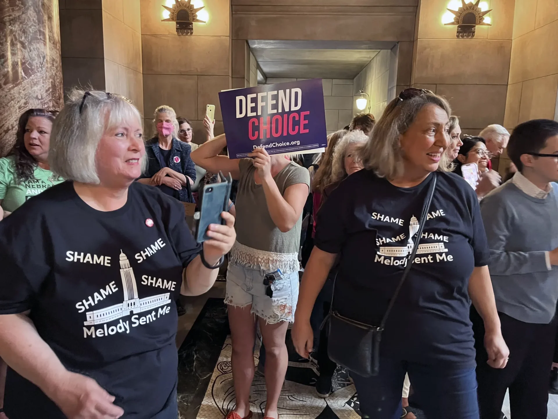 Fracasa la prohibición del aborto en la conservadora Carolina del Sur y Nebraska