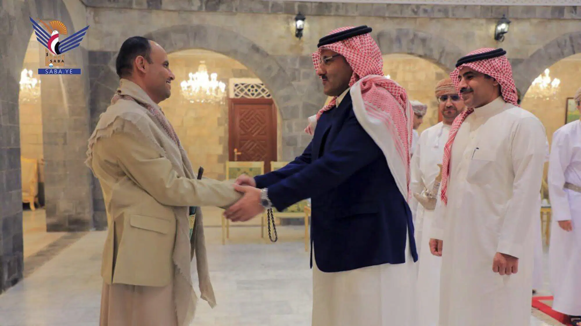 Funcionarios saudíes visitan capital de Yemen para conversar con rebeldes