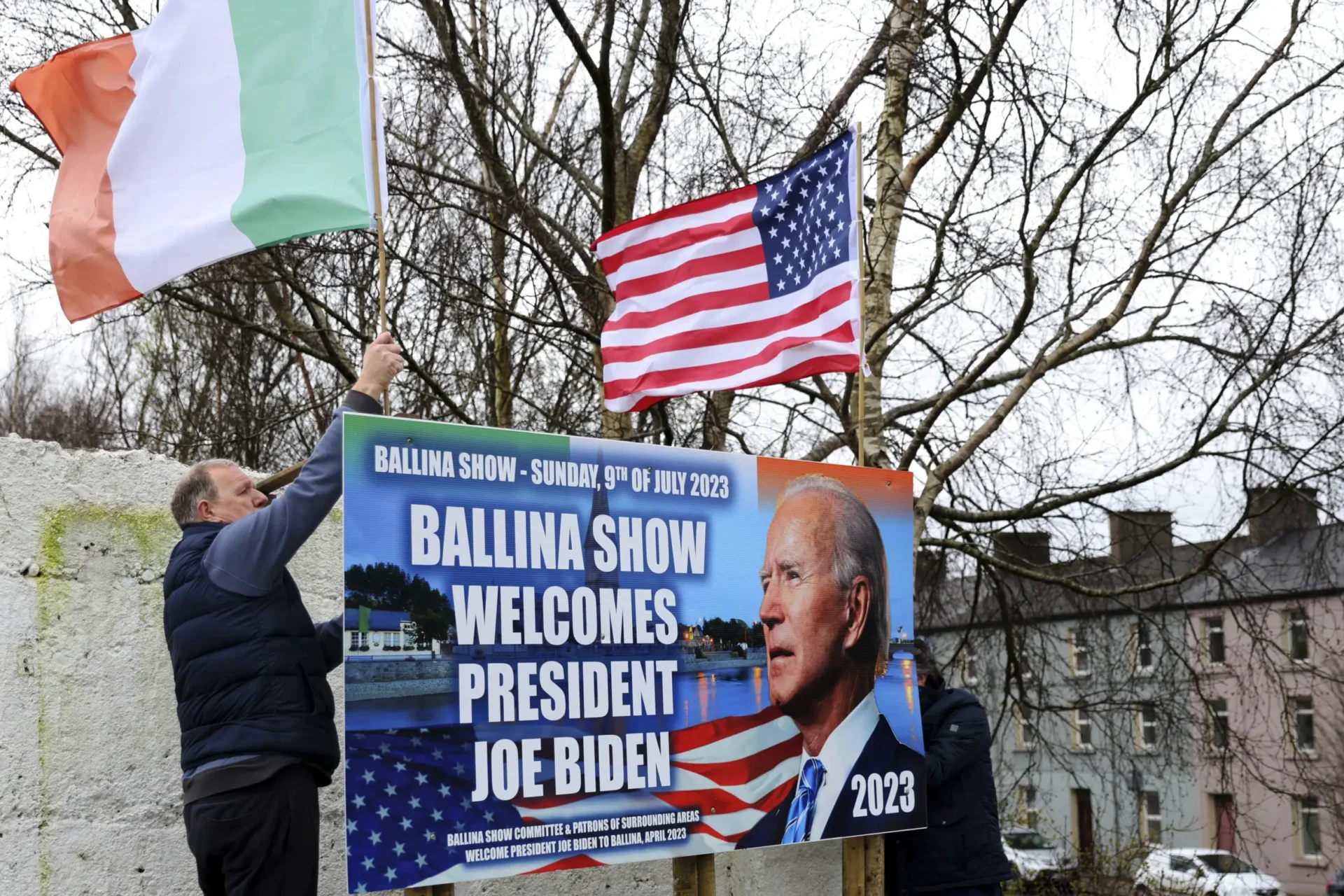 Los pueblos ancestrales de Biden preparan una cálida bienvenida irlandesa