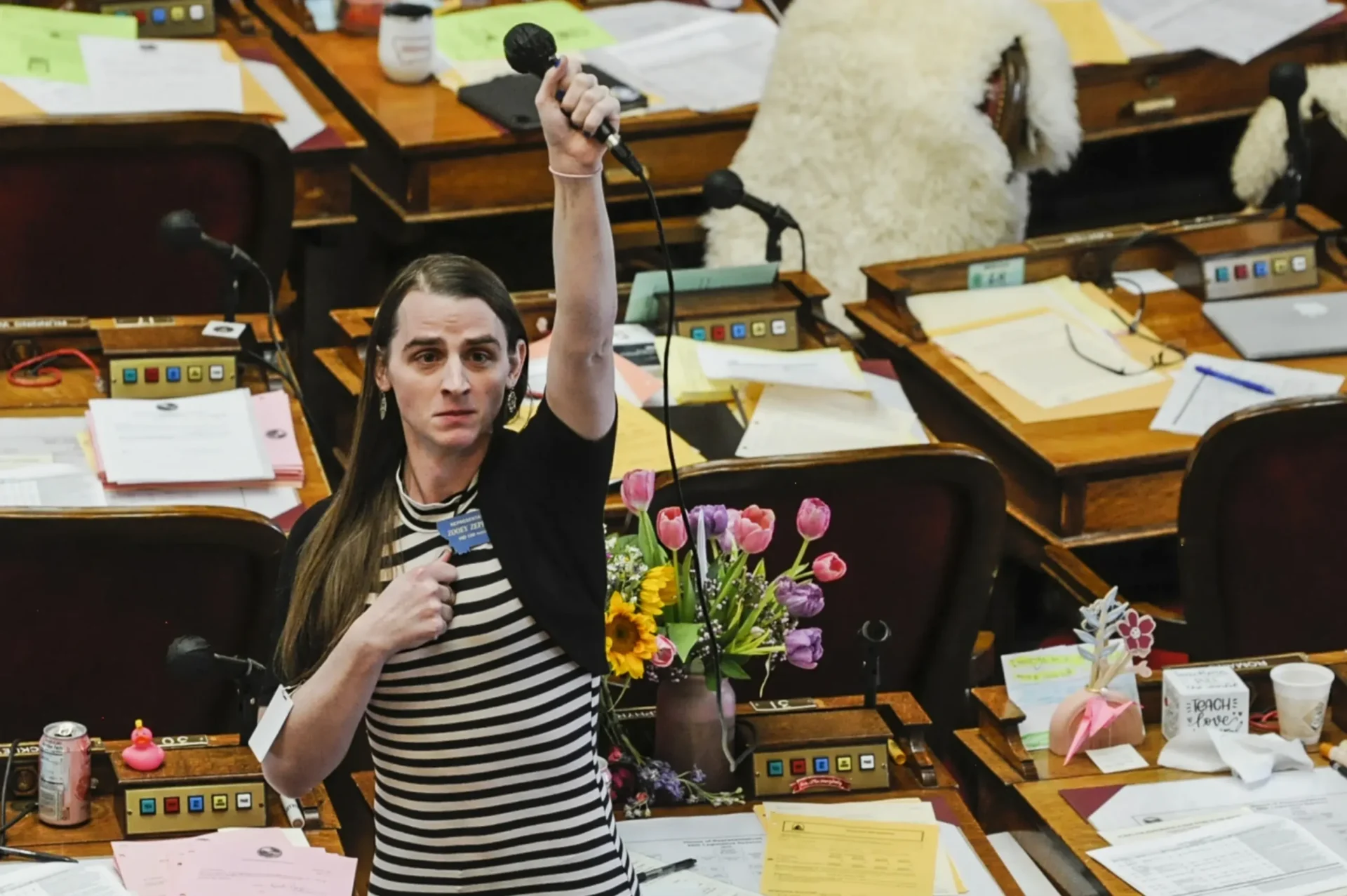 Montana es el último en prohibir la atención de afirmación de género para menores trans