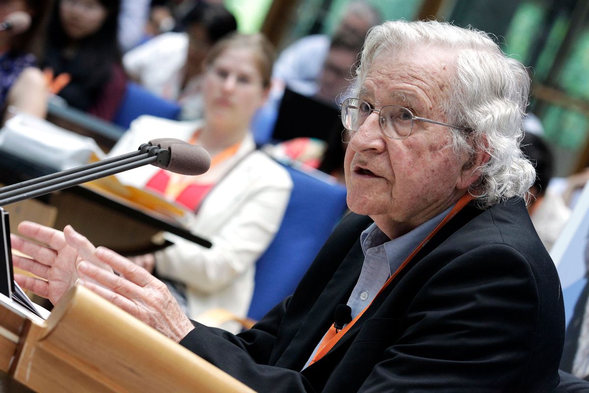 Noam Chomsky sobre el “capitalismo salvaje”: del cambio climático a las quiebras bancarias y la guerra
