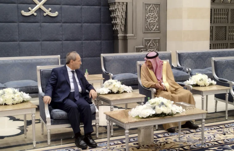 Siria y Arabia Saudita avanzan hacia la restauración de embajadas y vuelos