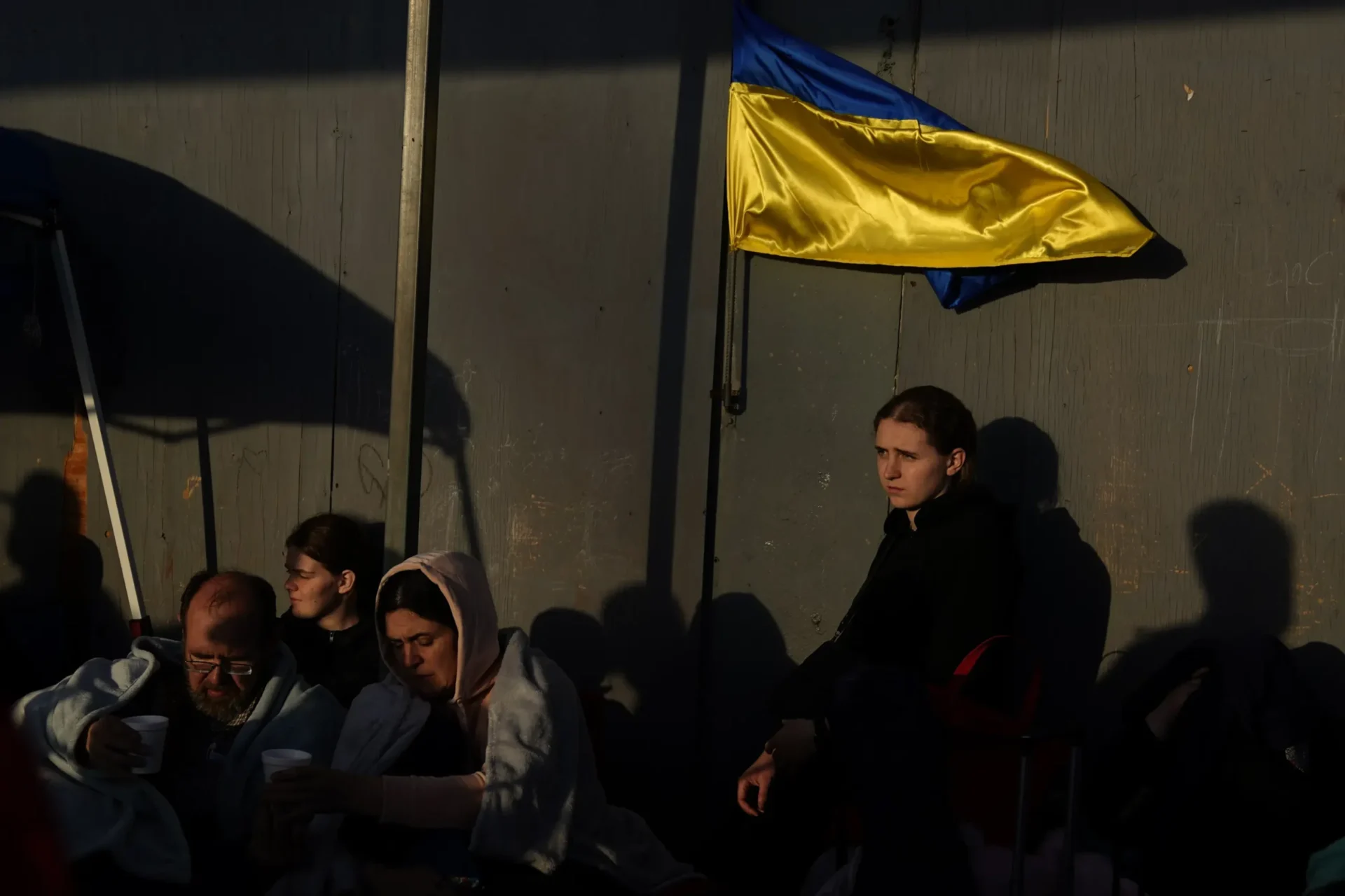 Cómo los que huían de Ucrania inspiraron las políticas fronterizas de EE. UU.