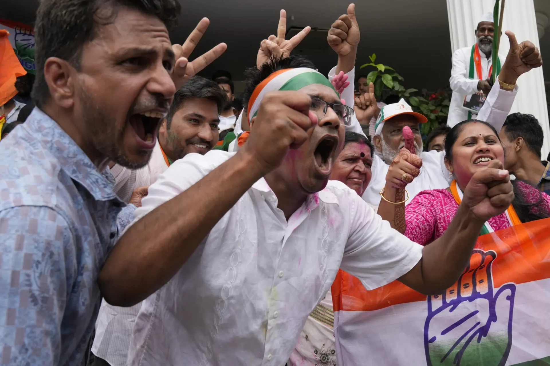 El partido nacionalista hindú de Modi pierde el estado indio de Karnataka en encuestas cruciales antes de la votación nacional