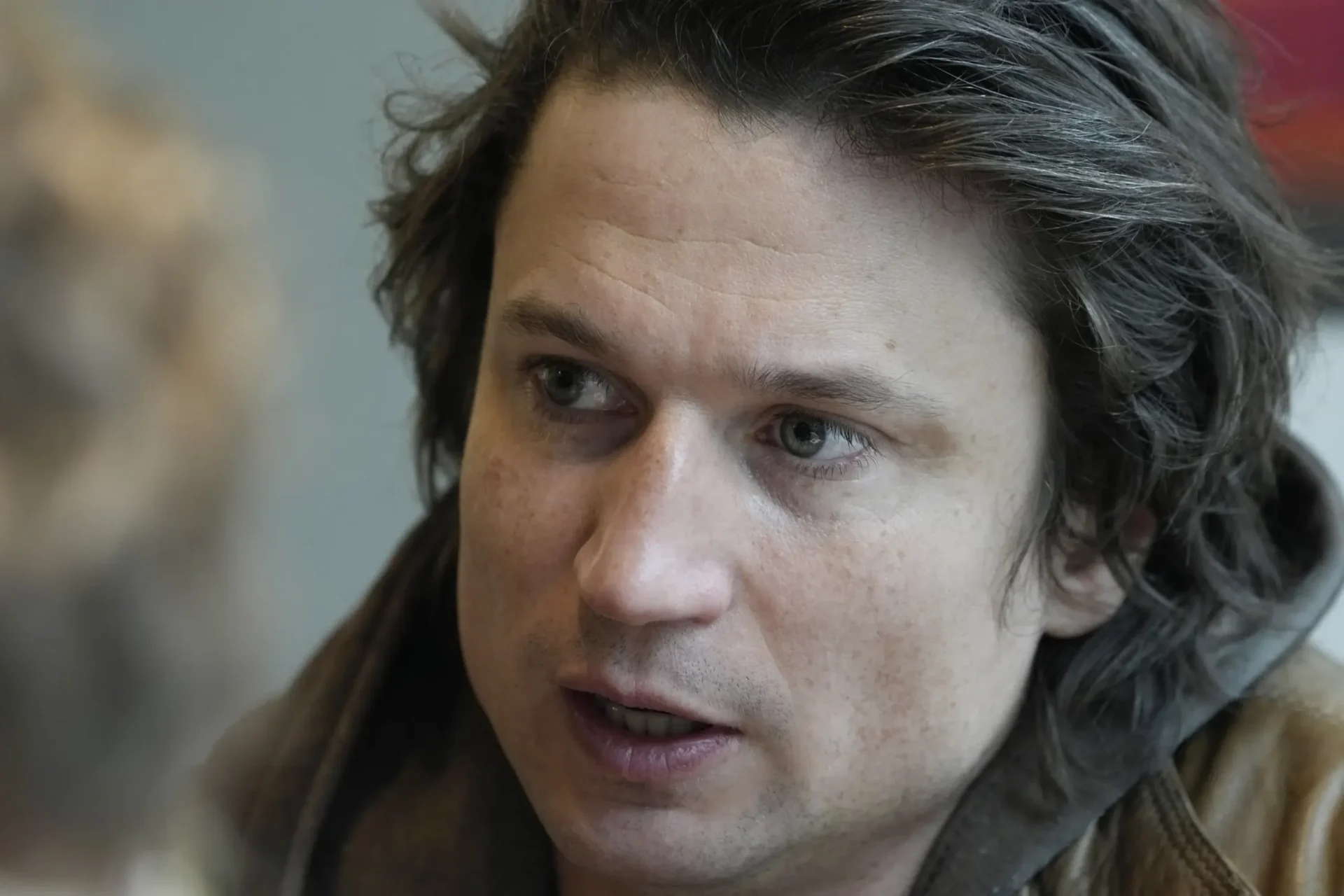 En Cannes, ‘In the Rearview’ del cineasta polaco destaca a los ucranianos que escapan de la guerra