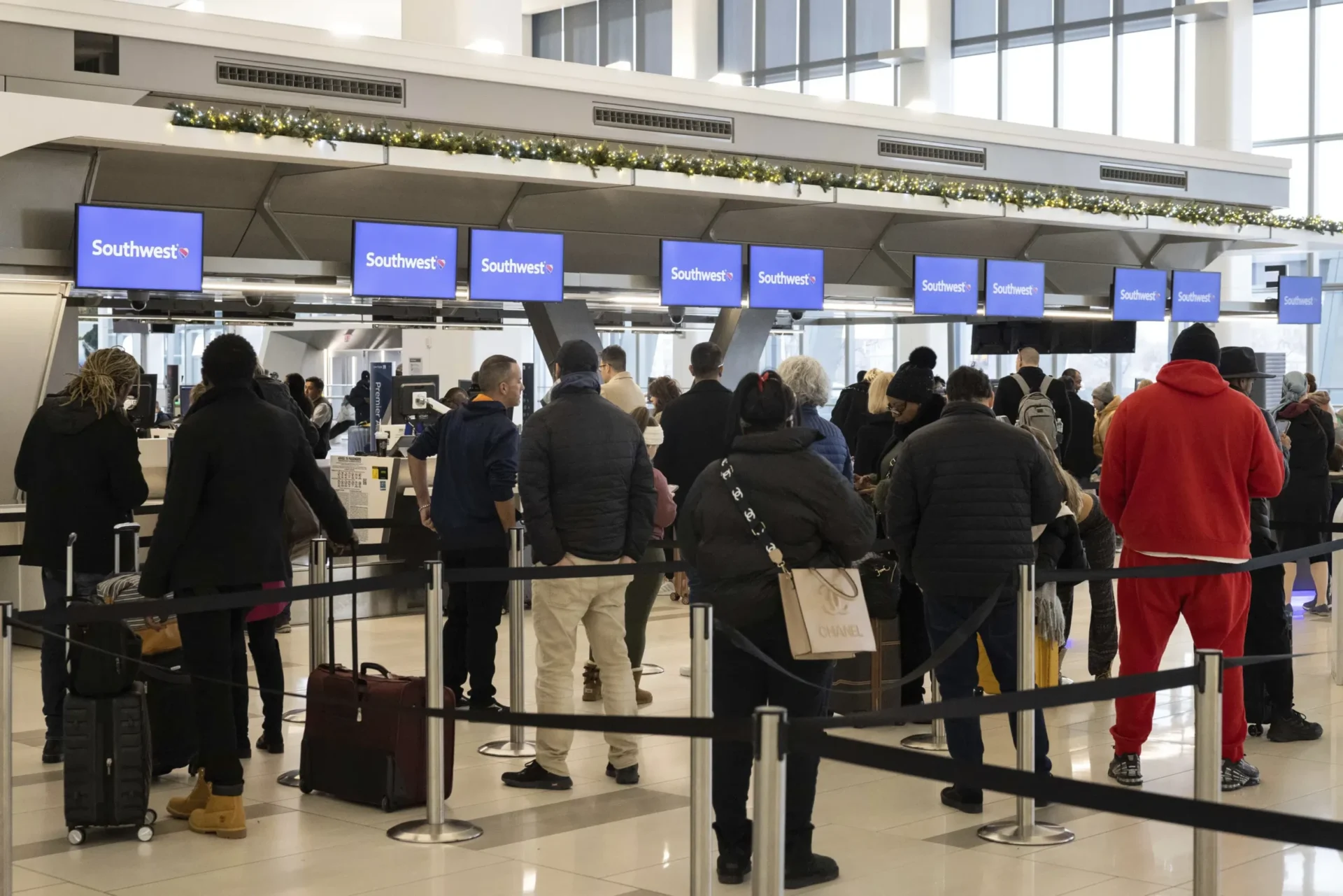 Estados Unidos propondrá nuevas reglas para cancelaciones y retrasos de aerolíneas