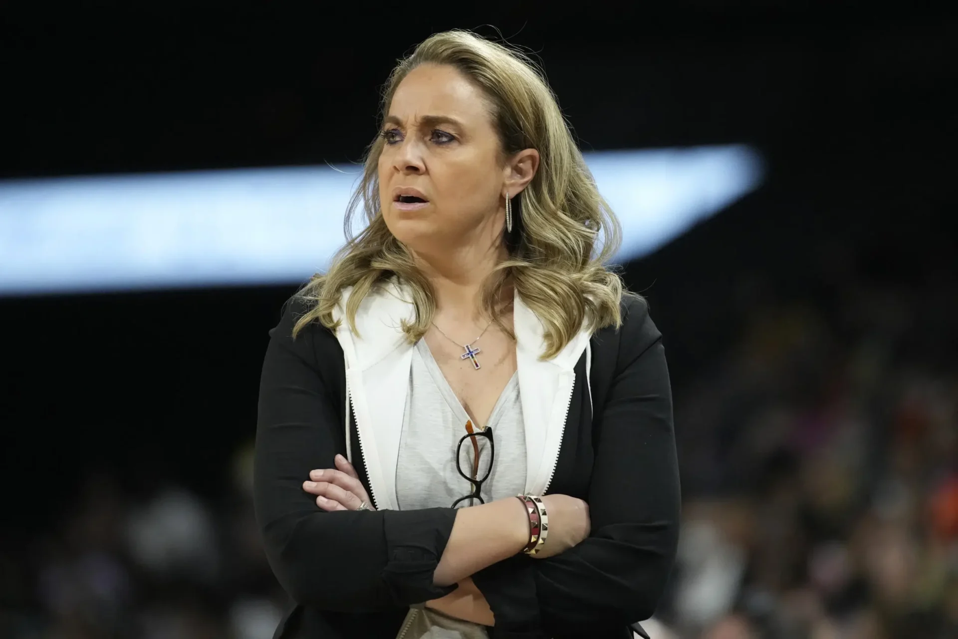 La WNBA suspende los juegos de Hammon 2 por la acusación de la jugadora de que fue acosada por estar embarazada