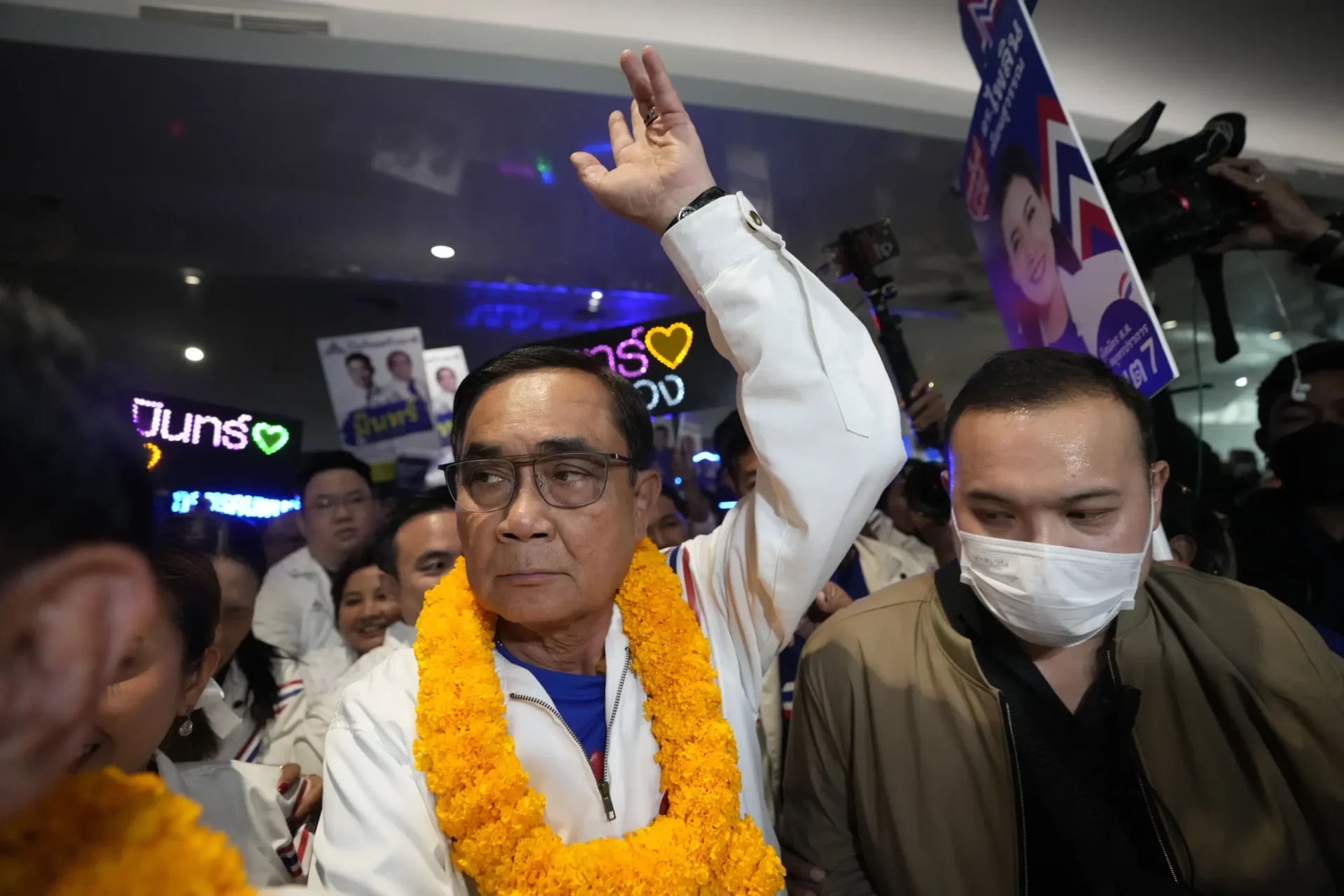 Las elecciones de Tailandia pueden otorgar un mandato para el cambio, pero la victoria de la oposición puede no asegurar el poder