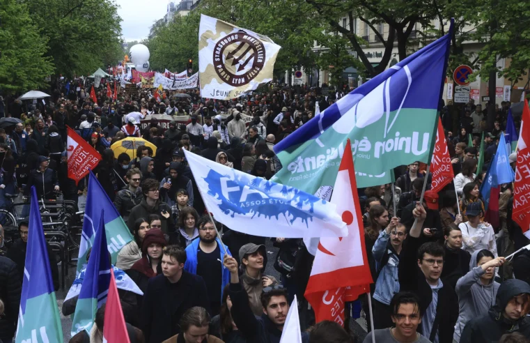 Los opositores hacen un último esfuerzo para detener la ley de pensiones francesa