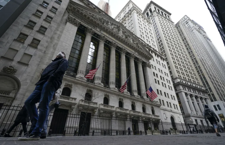 Mercado de valores hoy: la mejor semana de Wall Street desde marzo se estanca en medio de preocupaciones por la deuda