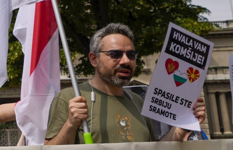 Activista contra la guerra ruso dice que se le prohibió la entrada a Serbia en el aeropuerto de Belgrado