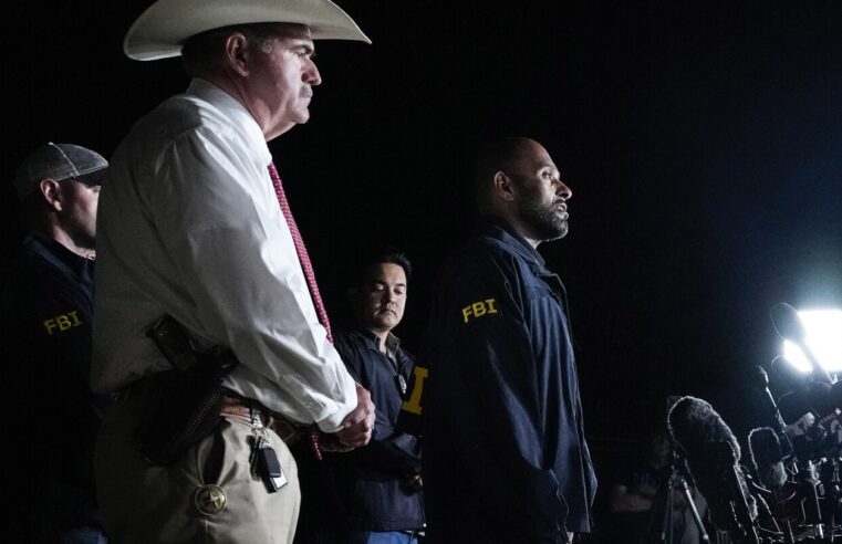 Conclusiones de la investigación de AP sobre el historial de presunta corrupción y disfunción de un alguacil de Texas