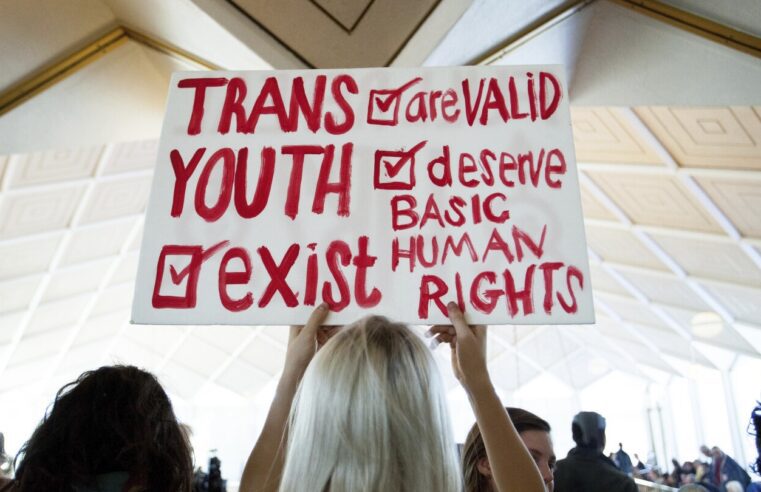Cosas que debe saber sobre los últimos fallos judiciales y la acción estatal sobre los derechos de las personas transgénero