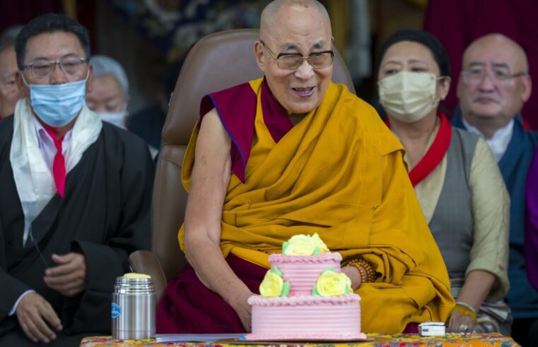 El Dalai Lama, líder espiritual tibetano, celebra 88 años
