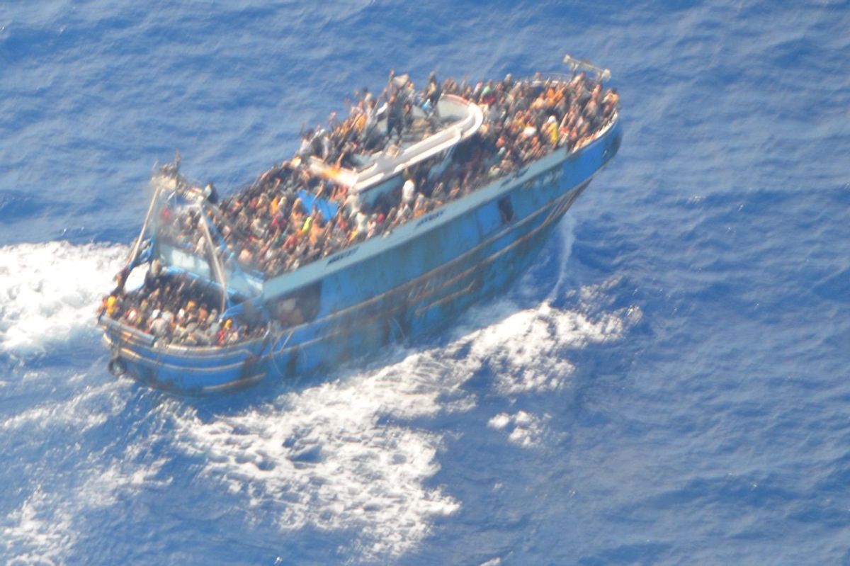 El desastre del barco de migrantes y las guerras interminables de Estados Unidos: por qué nos perdimos la historia real