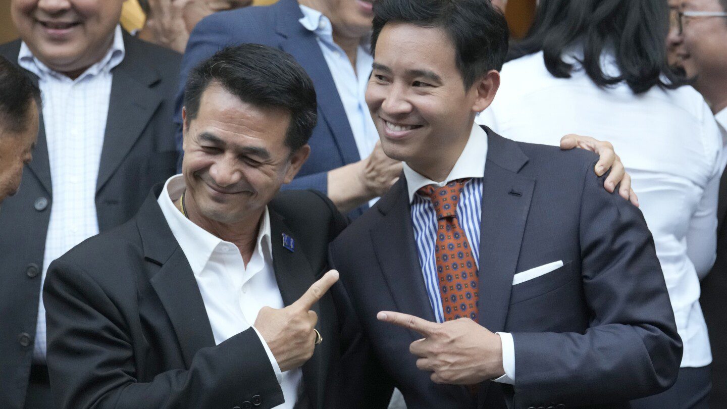 El partido de oposición tailandés lucha por tomar el poder después de una sorprendente victoria electoral