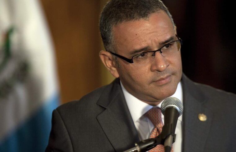 Expresidente salvadoreño Mauricio Funes condenado a 6 años por evasión fiscal