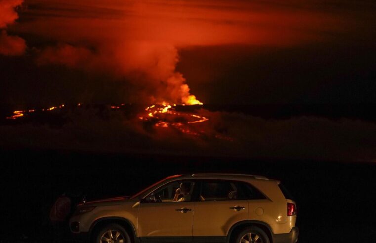 La lava fundida en la Isla Grande de Hawái podría bloquear la carretera principal