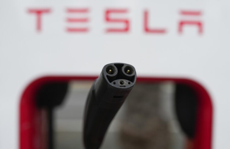 La segunda red de carga rápida de vehículos eléctricos más grande de EE. UU. agregará conectores Tesla