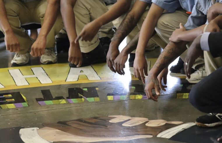 Los funcionarios ven promesa en una unidad penitenciaria de Carolina del Sur donde la “justicia restaurativa” ha aumentado la seguridad
