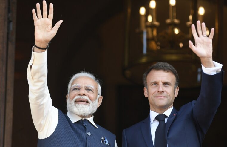 Modi de India y Macron de Francia acuerdan lazos de defensa pero se diferencian en Ucrania