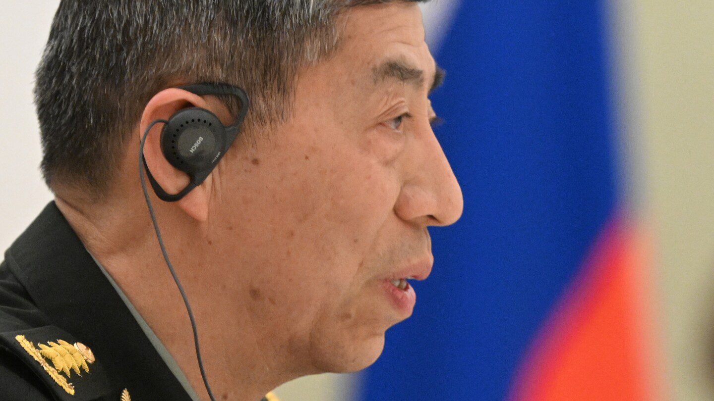 El ministro de Defensa chino visitará Rusia y Bielorrusia en una muestra de apoyo pese a las objeciones de Occidente
