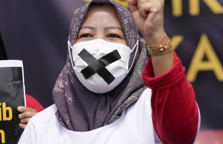 Los manifestantes indonesios inician una huelga de hambre ante el estancamiento en el Parlamento del proyecto de ley para proteger a los trabajadores domésticos